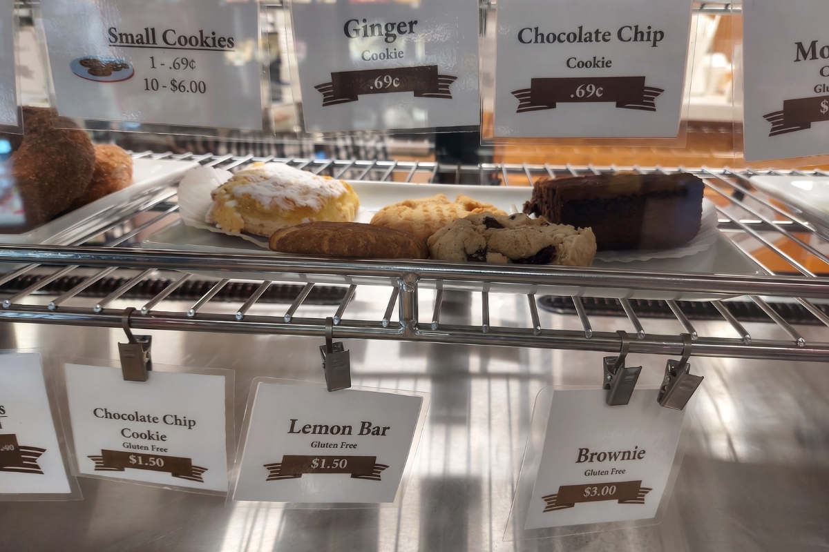 Gee Farms display case